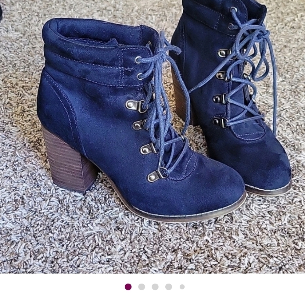 SM New York Blue Suede Boots Size 7M